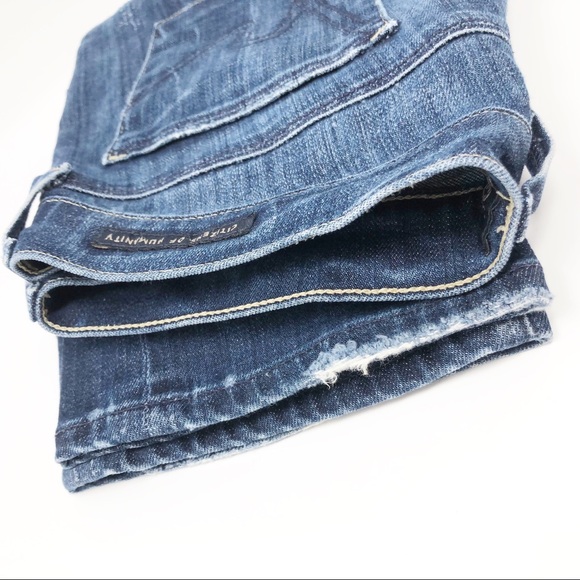 C I T I Z E N S o f H U M A N I T Y - Picture 9 of 13